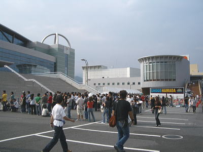 ���j���̒���r�b�O�n�b�g