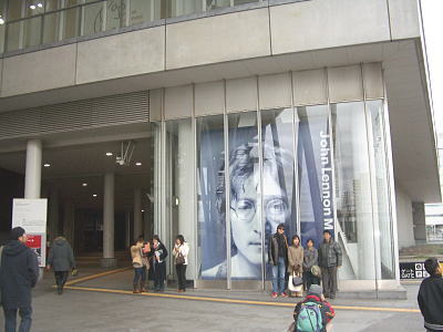 �W�����E���m���~���[�W�A�������