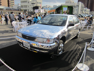 �~���[�{�[���J�[